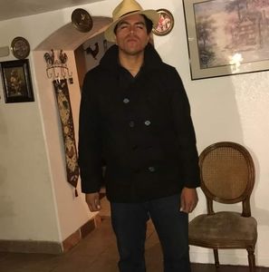 Meet your Posher, Manuel